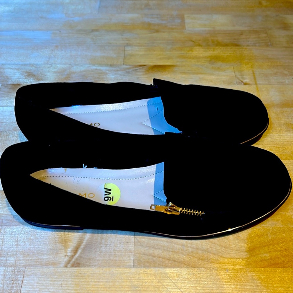 Black flats